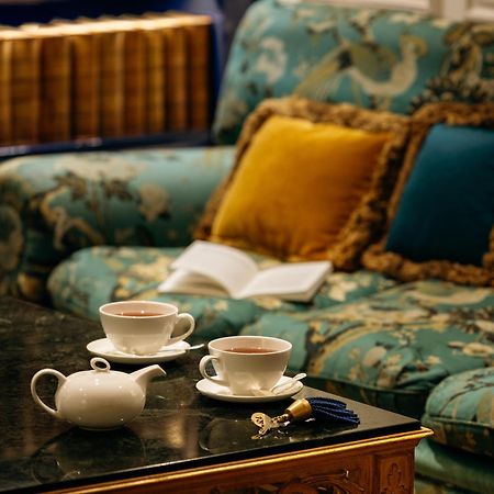 Relais Christine Hotel Paris Exterior photo