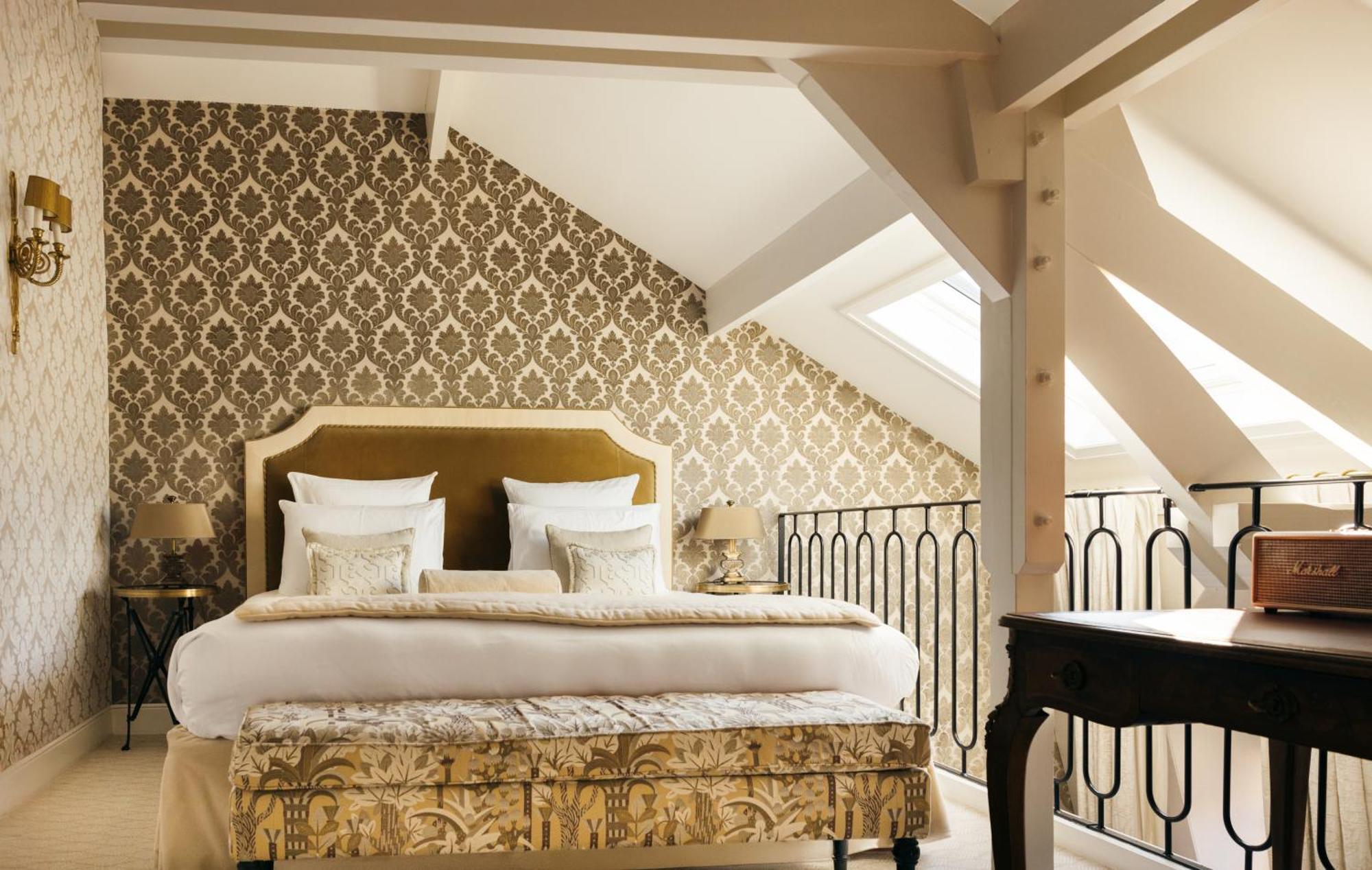 Relais Christine Hotel Paris Exterior photo